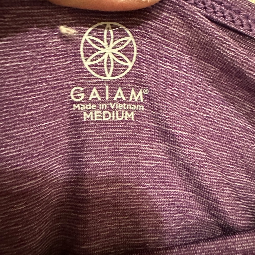 NWOT GAIAM Yoga shirt - Picture 6 of 7